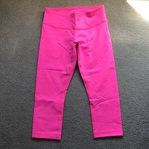 Lululemon cropped hot pink leggings